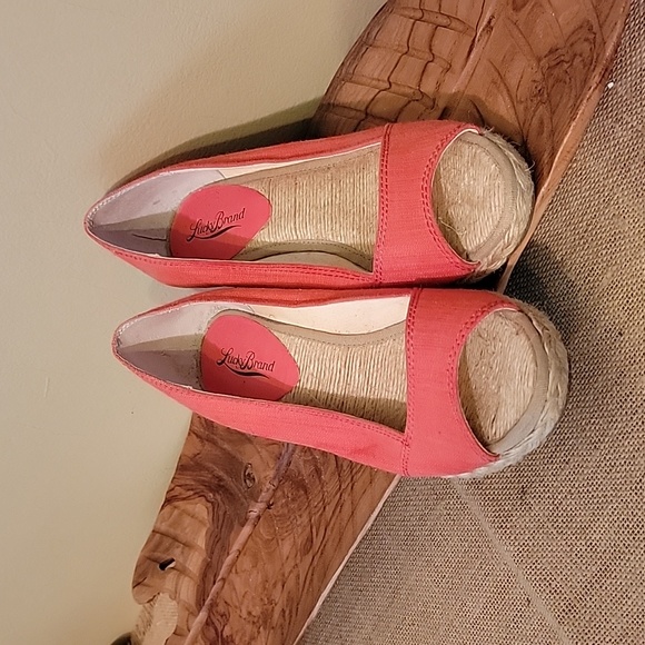 Fossil Reddish Orange peep toe  wedges - Picture 2 of 5